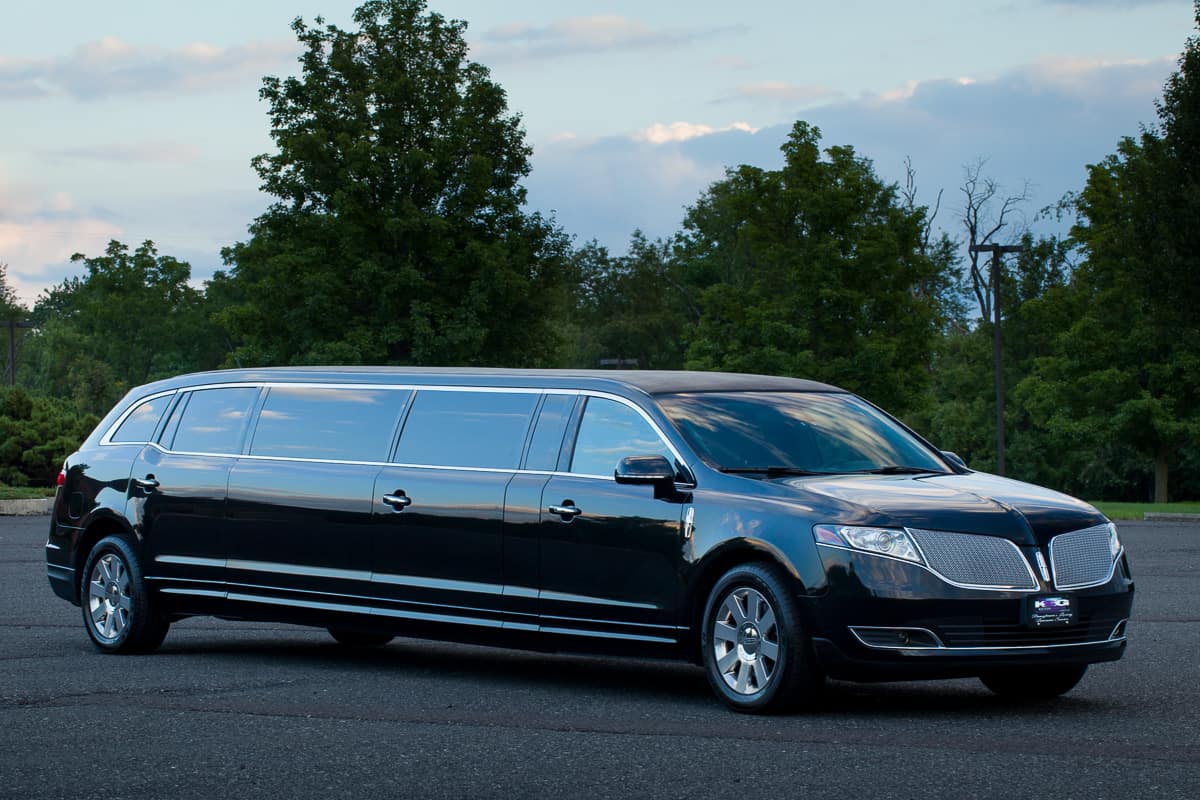 Naperville limo
